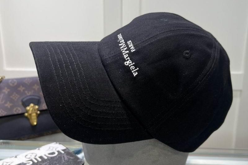 Replica Other cap 042701