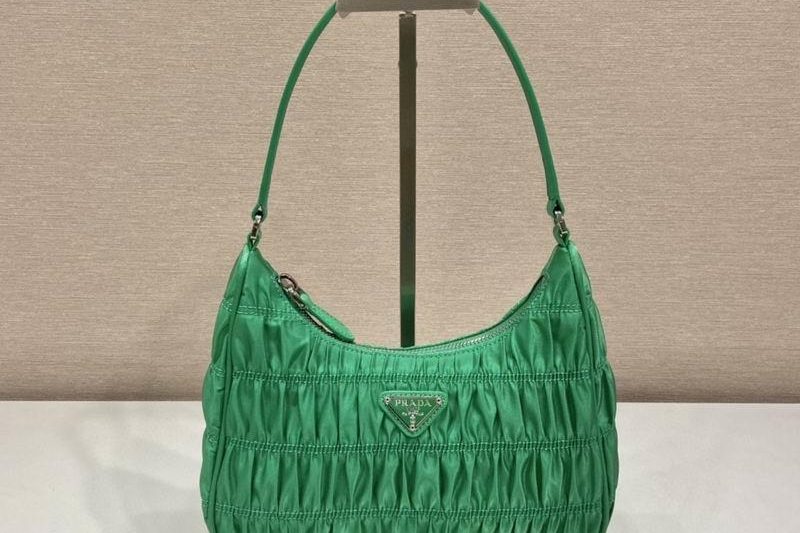 Replica Prada Bags Nylon Hobo 1NE204 22x14x6cm ap