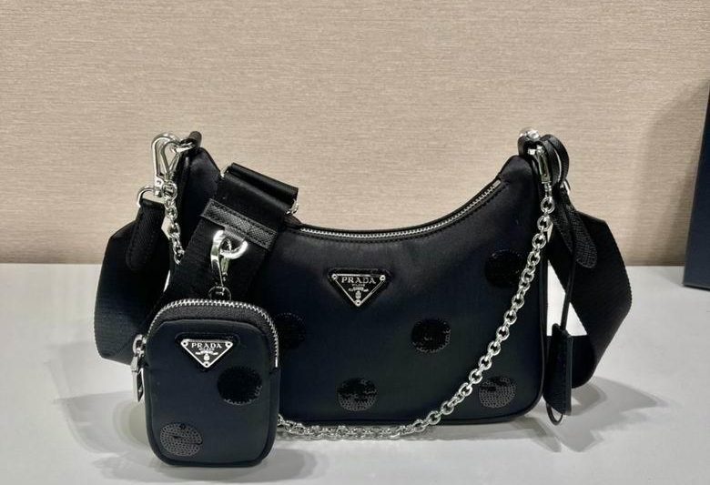 Replica Prada Bags Re-Edition AP1BH204 22X18X6.5