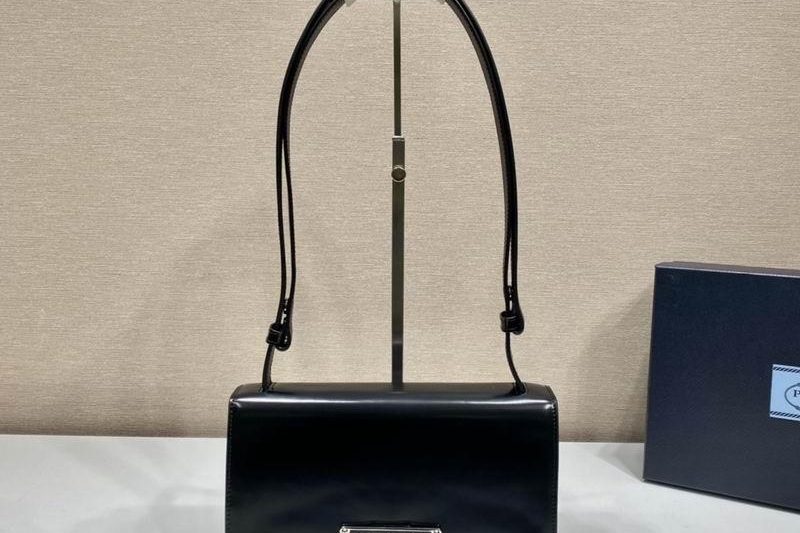 Replica Prada Bags Embleme 1BD321 24x15x6cm ap 34
