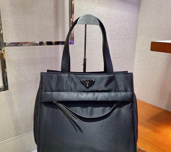Replica Prada Bags Re-Nylon 1BC318 33×29.5x13cm ap 17