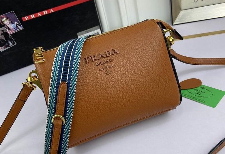 Replica Prada Bags WW66136 21X15X9