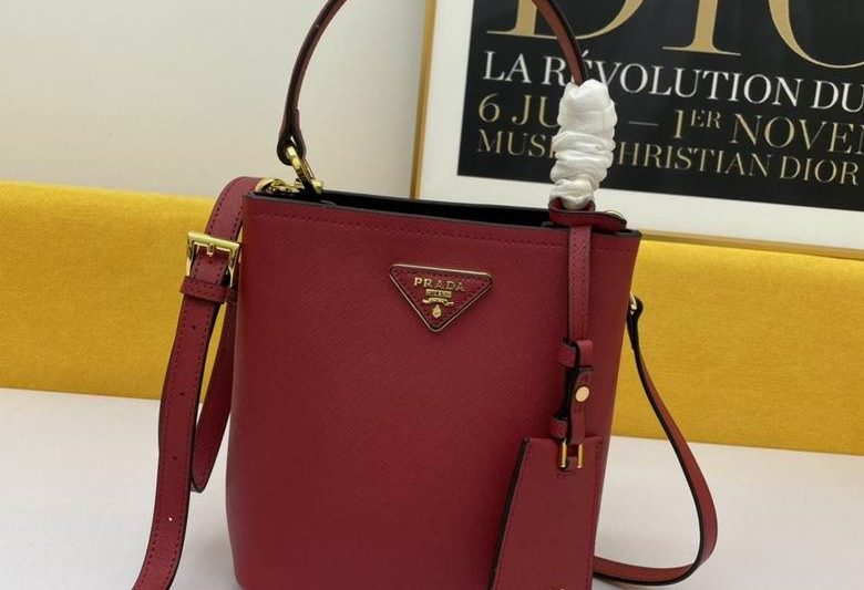 Replica Prada Bags WW1BA219红 21X11X18