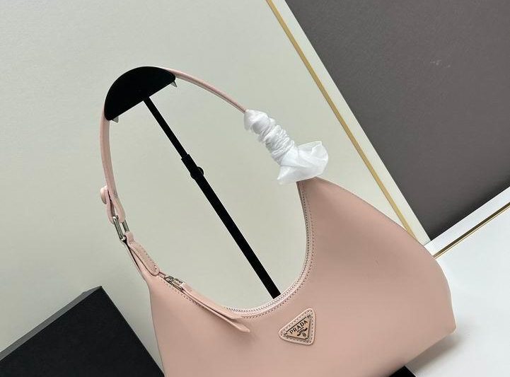 Replica Prada Bags Prada 818 30x12x6cm jj1