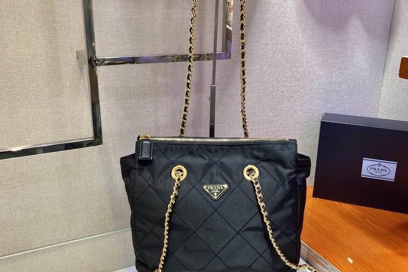 Replica Prada Bags Vintage 1BD621 30x24x6cm ap 15