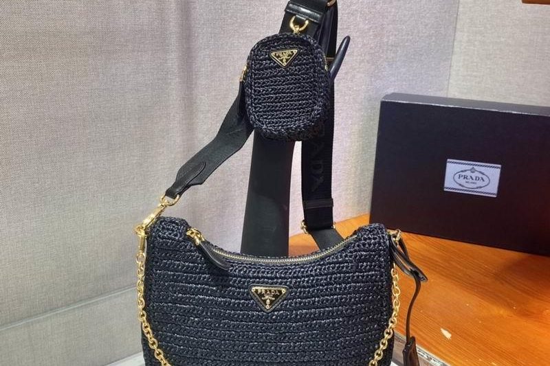 Replica Prada Bags Re-Edition 1BH204 23x16x7cm ap 05