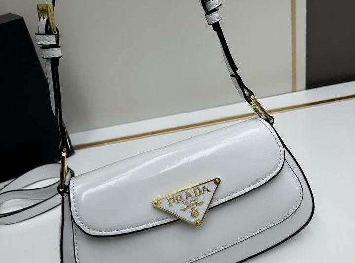 Replica Prada Bags Prada 817 24x12x4cm jj2