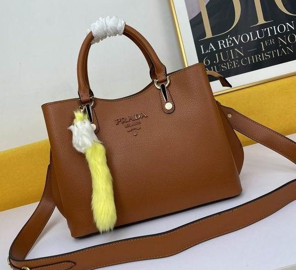 Replica Prada Bags WW5002棕 30X22X13