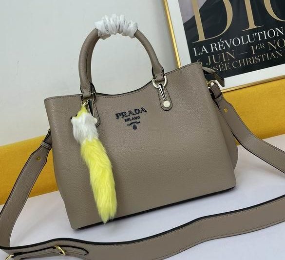 Replica Prada Bags WW5002 30X22X13