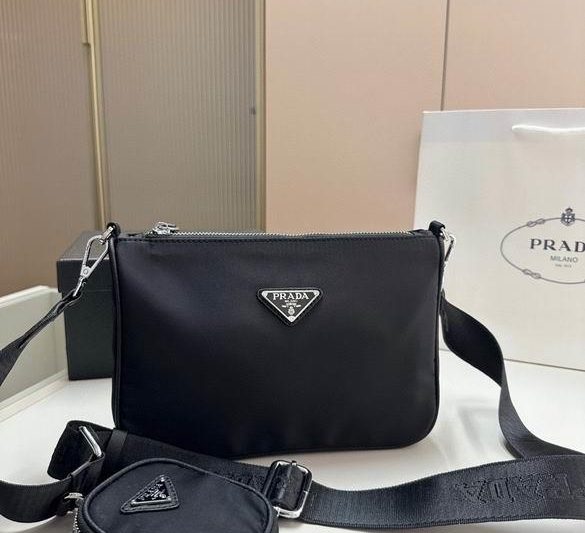 Replica Prada Bags Prada D-112 23x6x16cm zy