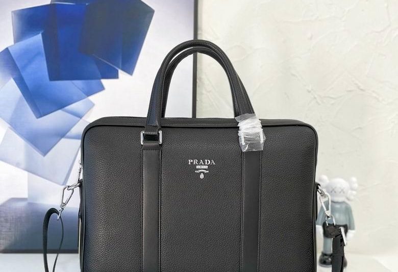 Replica Prada Bags A110 39X29X7cm XM