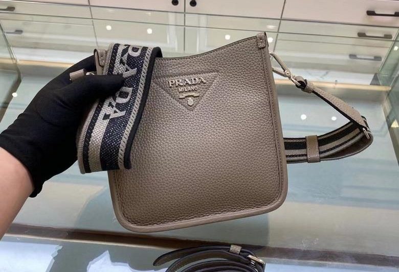 Replica Prada Bags 1BH191 20X19X6cm XM