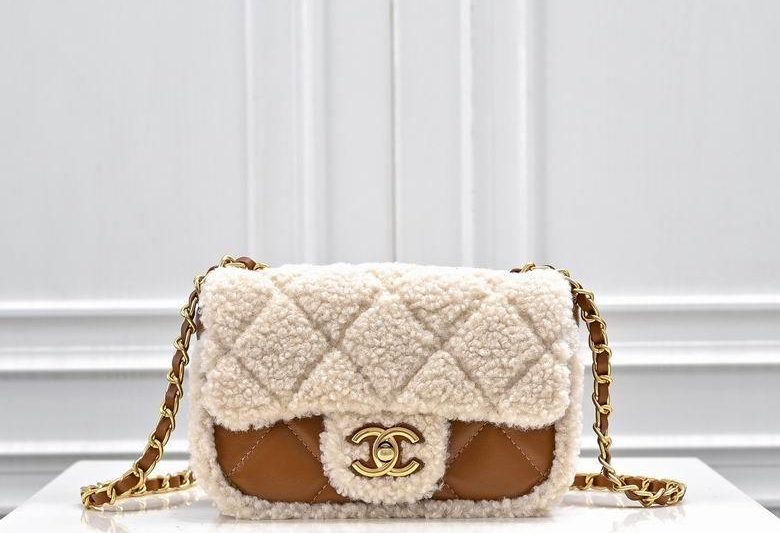 1:1 Replica Chanel Bags 81151 12X18X6cm XMY 2colour