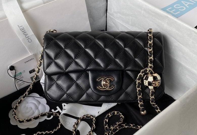 1:1 Replica Chanel Bags AS1787 20cm