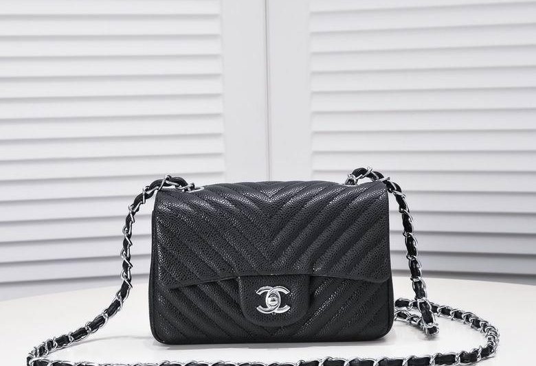 1:1 Replica Chanel Bags 1116 20X12X7cm WO