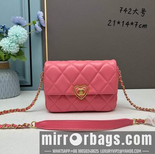 1:1 Replica Chanel Bags Chane1 742 21x14x7cm ww