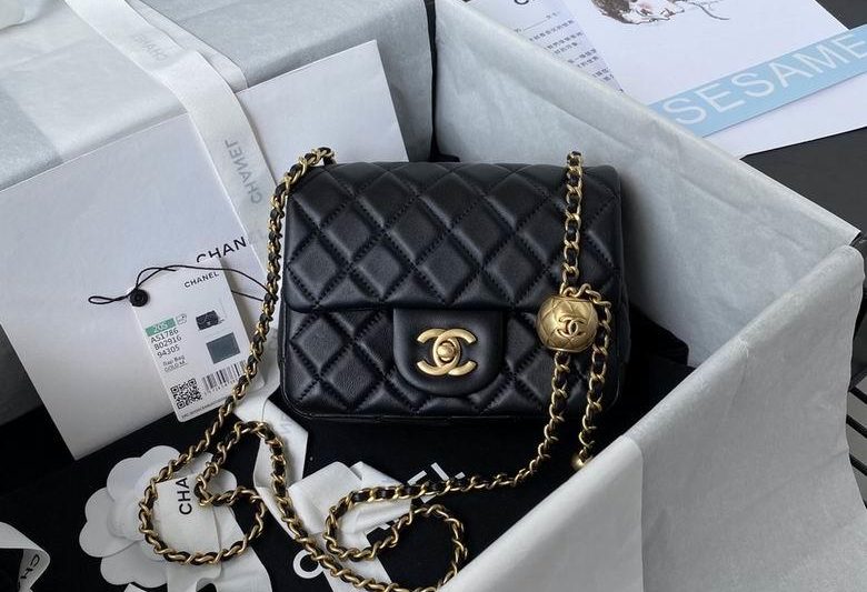 1:1 Replica Chanel Bags BTAS1786 13X18X7