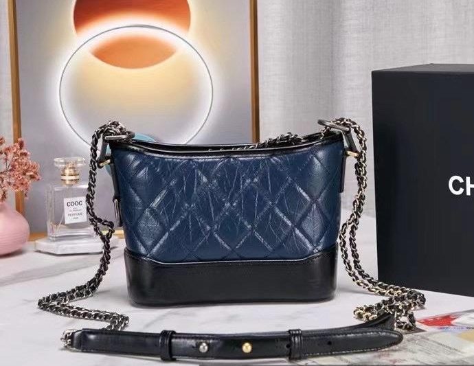 1:1 Replica Chanel Bags 221112 20cm WO