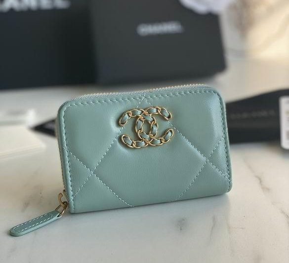 1:1 Replica Chanel Bags AP0949 7.5X2X11cm YG 4colour