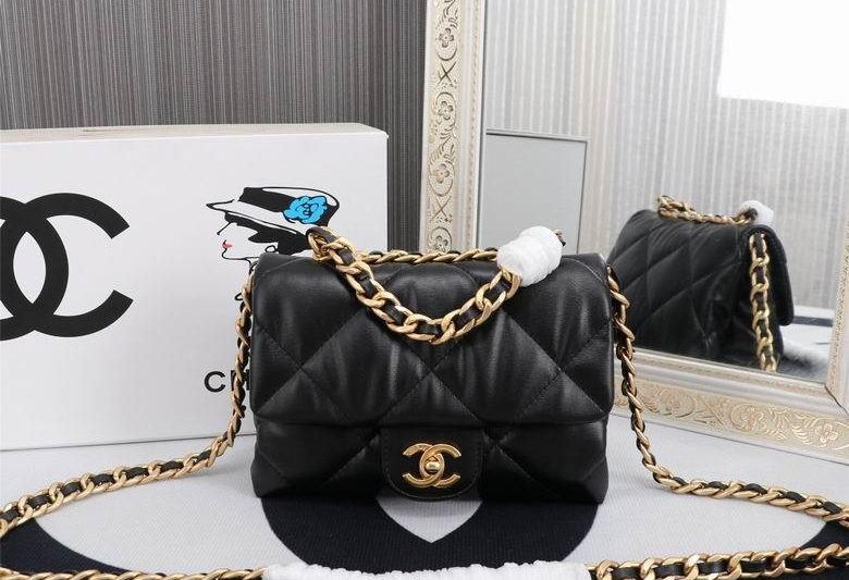 1:1 Replica Chanel Bags 8825 18X23X9cm XMY