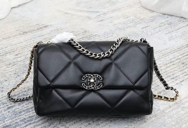 1:1 Replica Chanel Bags WO6022 30cm