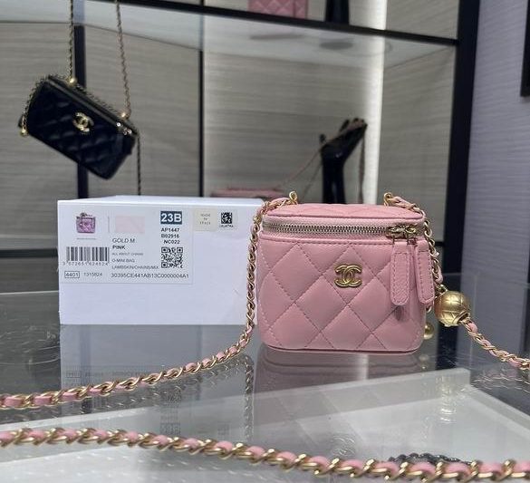 1:1 Replica Chanel Bags AP1447Y9610 WO
