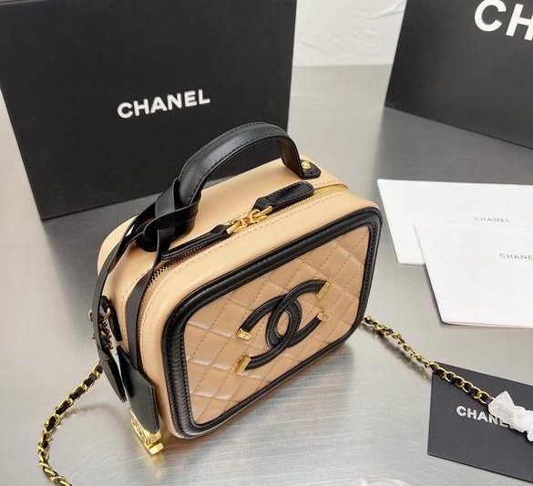 1:1 Replica Chanel Bags Chanel 20cm CN