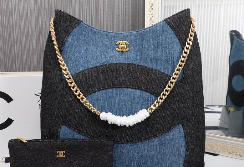 1:1 Replica Chanel Bags 8834 35X34X6.5cm XMY 2colour