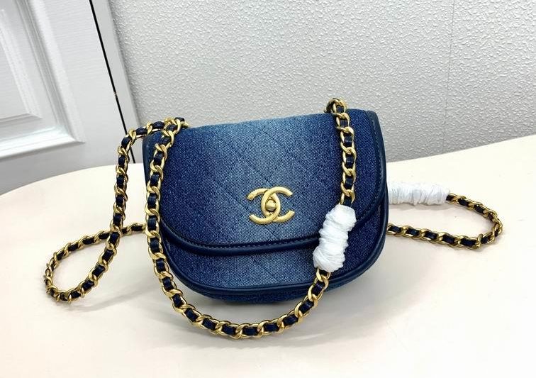 1:1 Replica Chanel Bags Chanel 1167 18x13x6.5cm zy