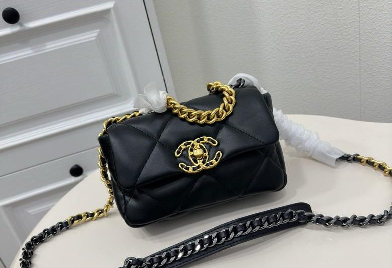1:1 Replica Chanel Bags Chanel 6614 20cm zy