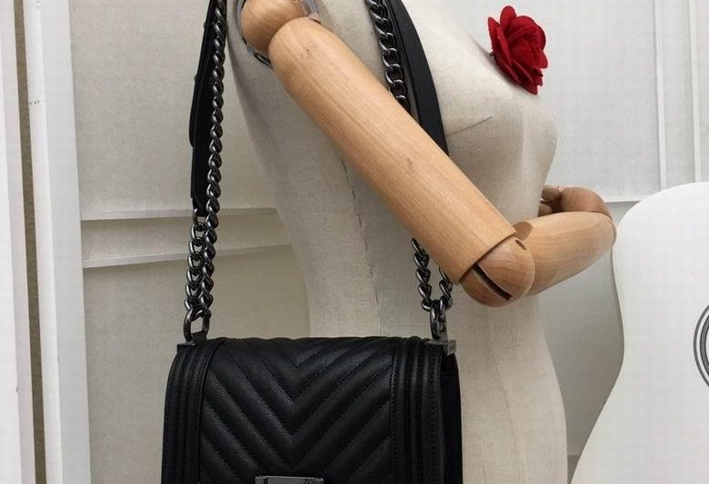 1:1 Replica Chanel Bags 67085 20X12X7.5cm XMY 25