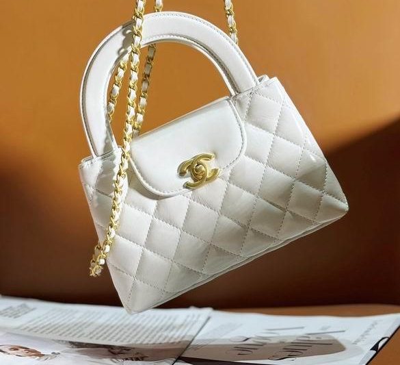 1:1 Replica Chanel Bags AS4416 13X19X7cm WO 3