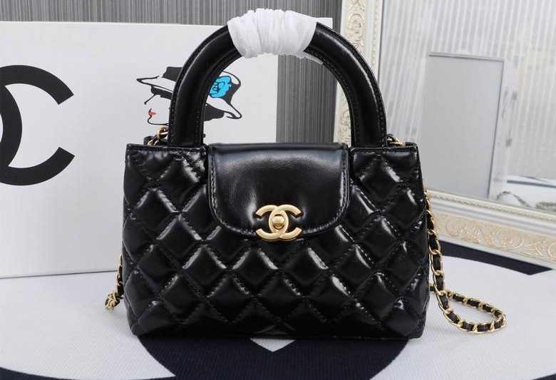 1:1 Replica Chanel Bags 8860 13X19X7cm XMY 4