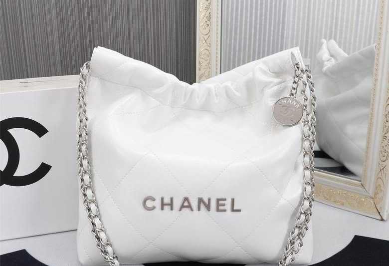 1:1 Replica Chanel Bags 8801 30X25X8cm WO 6