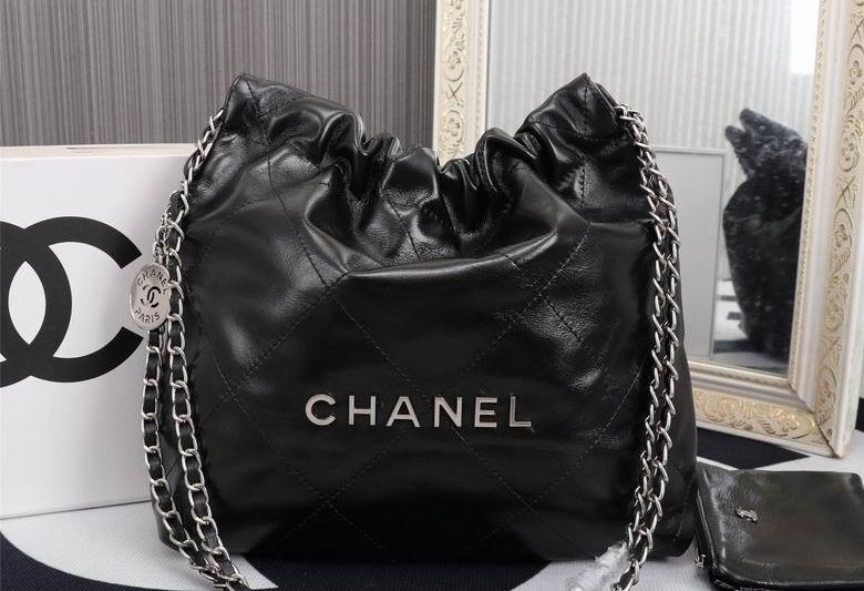 1:1 Replica Chanel Bags 8801 30X25X8cm WO 5