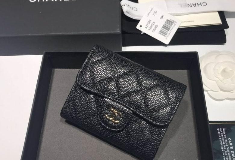 1:1 Replica Chanel Bags A31504 8.5×12.5×2.5cm YG 4