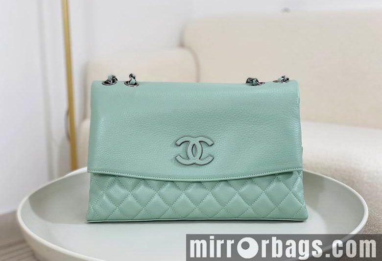 1:1 Replica Chanel Bags AO7095 32X7.5X19cm YG 4