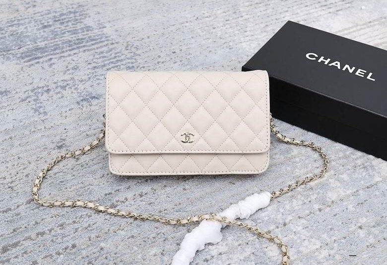 1:1 Replica Chanel Bags 33814 19cm YG 14
