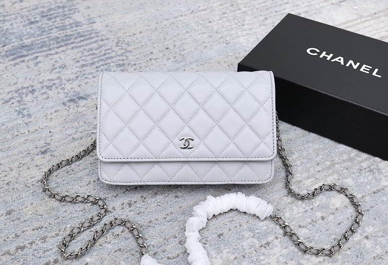 1:1 Replica Chanel Bags 33814 19cm YG 11