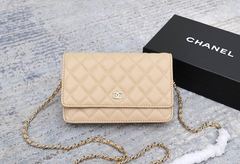 1:1 Replica Chanel Bags 33814 19cm YG 6