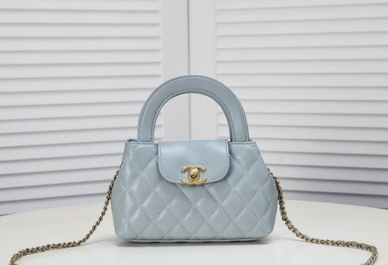 1:1 Replica Chanel Bags 6170 19X13X7cm WO 3