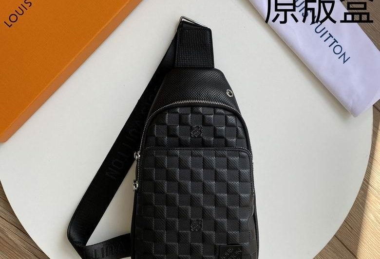 LV Replica Bags 1028 30X17X5cm