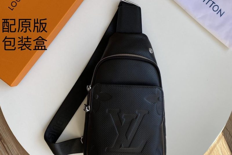 LV Replica Bags 1027 30X17X5cm