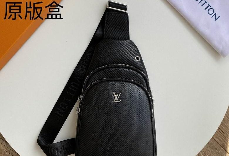 LV Replica Bags 1026 29X17X6.5cm