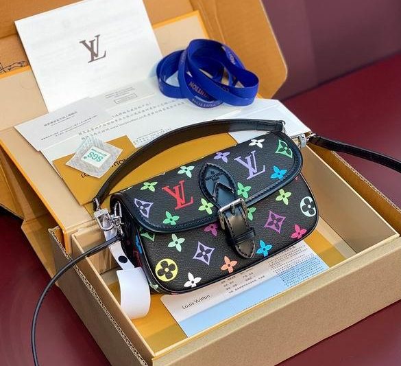 LV Replica Bags M14194 19X10.5X6cm