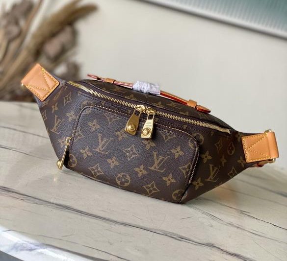 LV Replica Bags Rush M14019 30x15x8cm gf