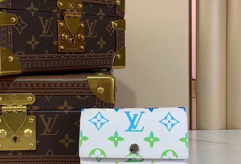 LV Replica Bags Victor M14122 11.5x9x2.5cm gf