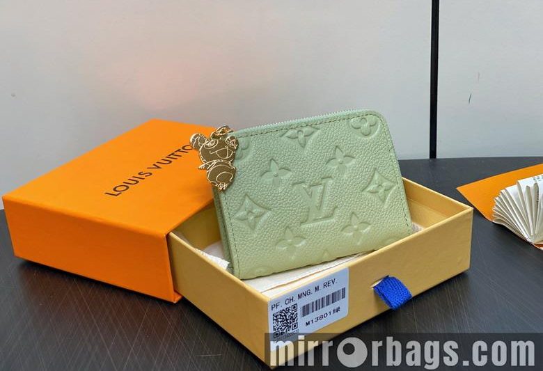 LV Replica Bags Compact M13801 11×8.5×1.5cm gf2