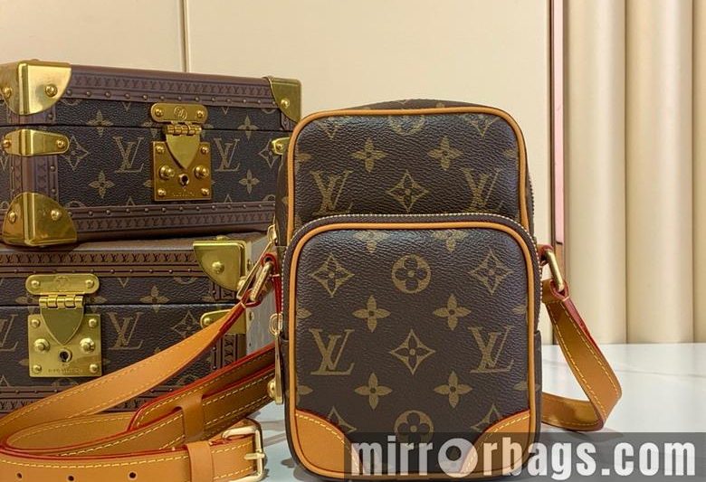 LV Replica Bags Amazone M14014 13.5x20x8cm gf